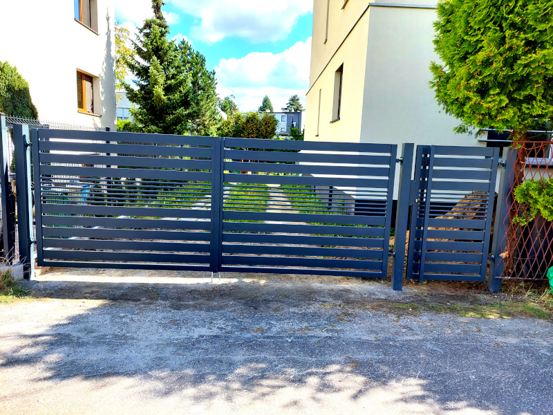Bramy i furtki 21 Stal System - konstrukcje stalowe, ogrodzenia Ruda Śląska, Bytom, Katowice, Sosnowiec, Zabrze, Chorzów, Gliwice, Mysłowice. Stal System - konstrukcje stalowe, ogrodzenia Ruda Śląska, Bytom, Katowice, Sosnowiec, Zabrze, Chorzów, Gliwice, Mysłowice.
